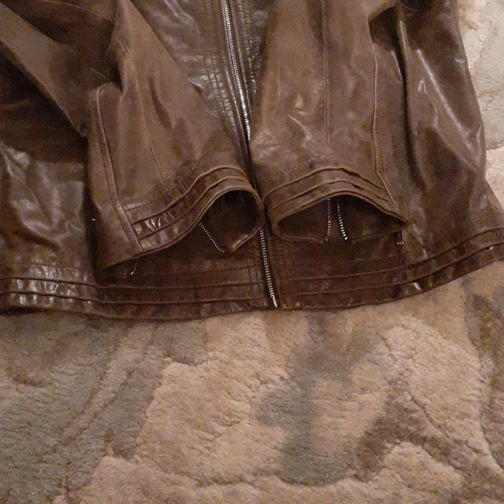 Jacket - Picture 7 of 7